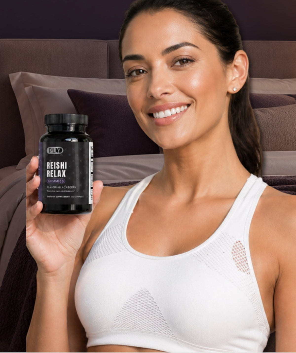 A Pilly Labs customer holding a bottle of Reishi Relax Gummies